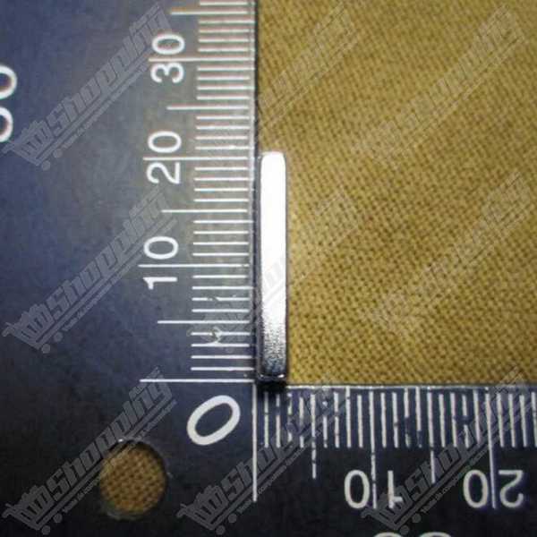 Aimant néodyme rectangulaire 20x10x3mm avec trou 4mm